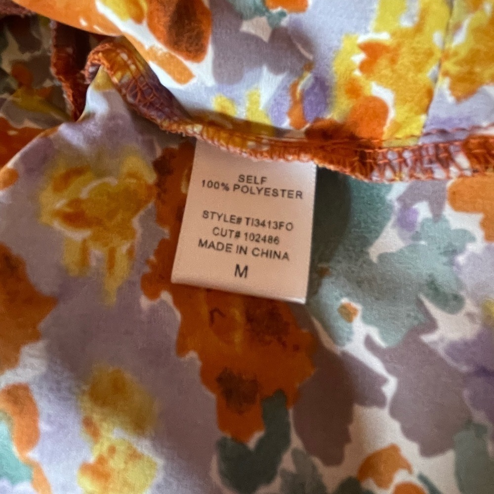 NWT. Fore Claire crop top - Picture 6 of 7